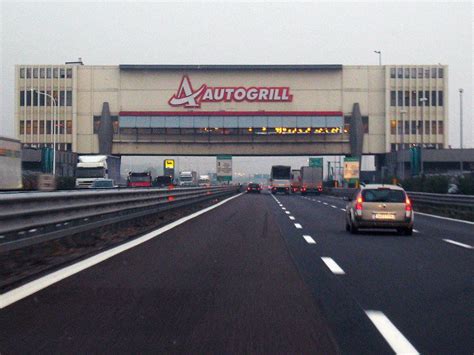 How to Navigate an Italian Autogrill 